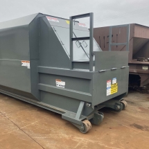 35-yard Self-contained Compactor With Rear Feed Hopper